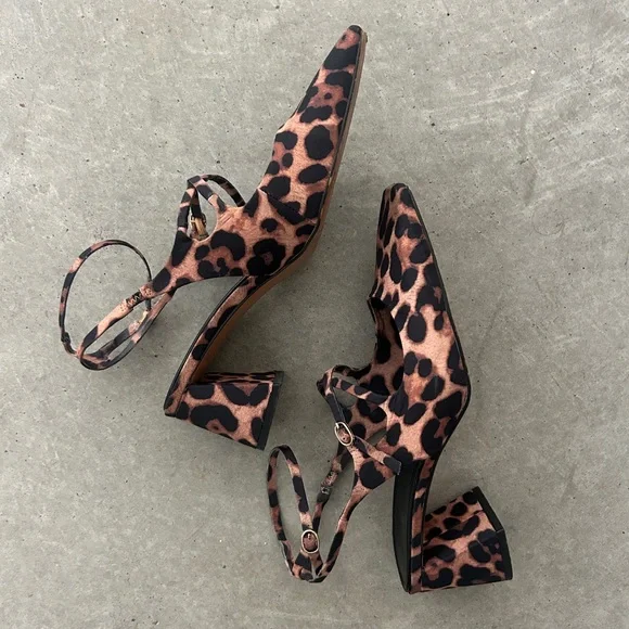 Zara Cheetah Heels - Picture 2 of 4